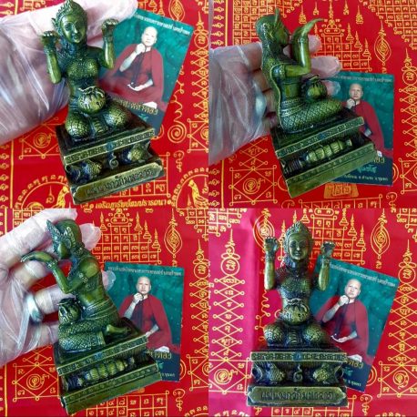 statua amuleto nang kawak